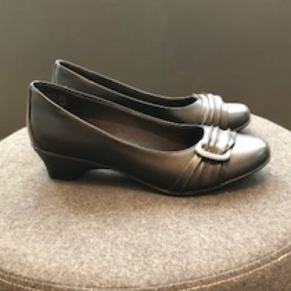 Black Low Heel Dress Shoe, 11